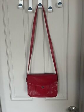 Nordstrom genuine Leather red Crossbody Shoulder Bag. Made in Italy. 🇮🇹